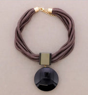 Resin Pendant Choker Black