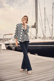 Joseph Ribkoff Geo Print Jacket Off-white/Navy