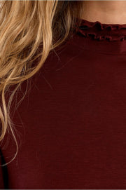 Molly Bracken Undershirt Scalloped Collar Wine