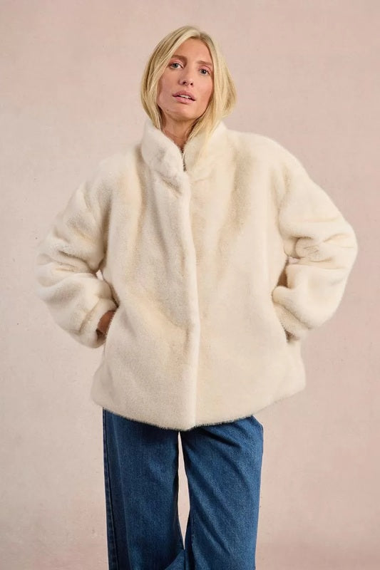 Molly Bracken Faux Fur Jacket Off-white