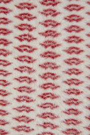 Oui Knit Scarf Lip Motif