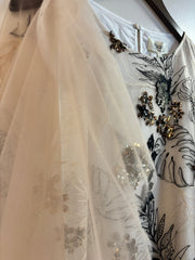 Psophia Dress With Gold Embroidery